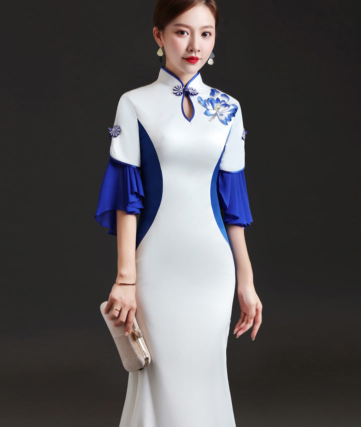 Tresa Plus Size Cheongsam Qipao Red Lace Brooch Long Sleeve Maxi Dress –  Pluspreorder